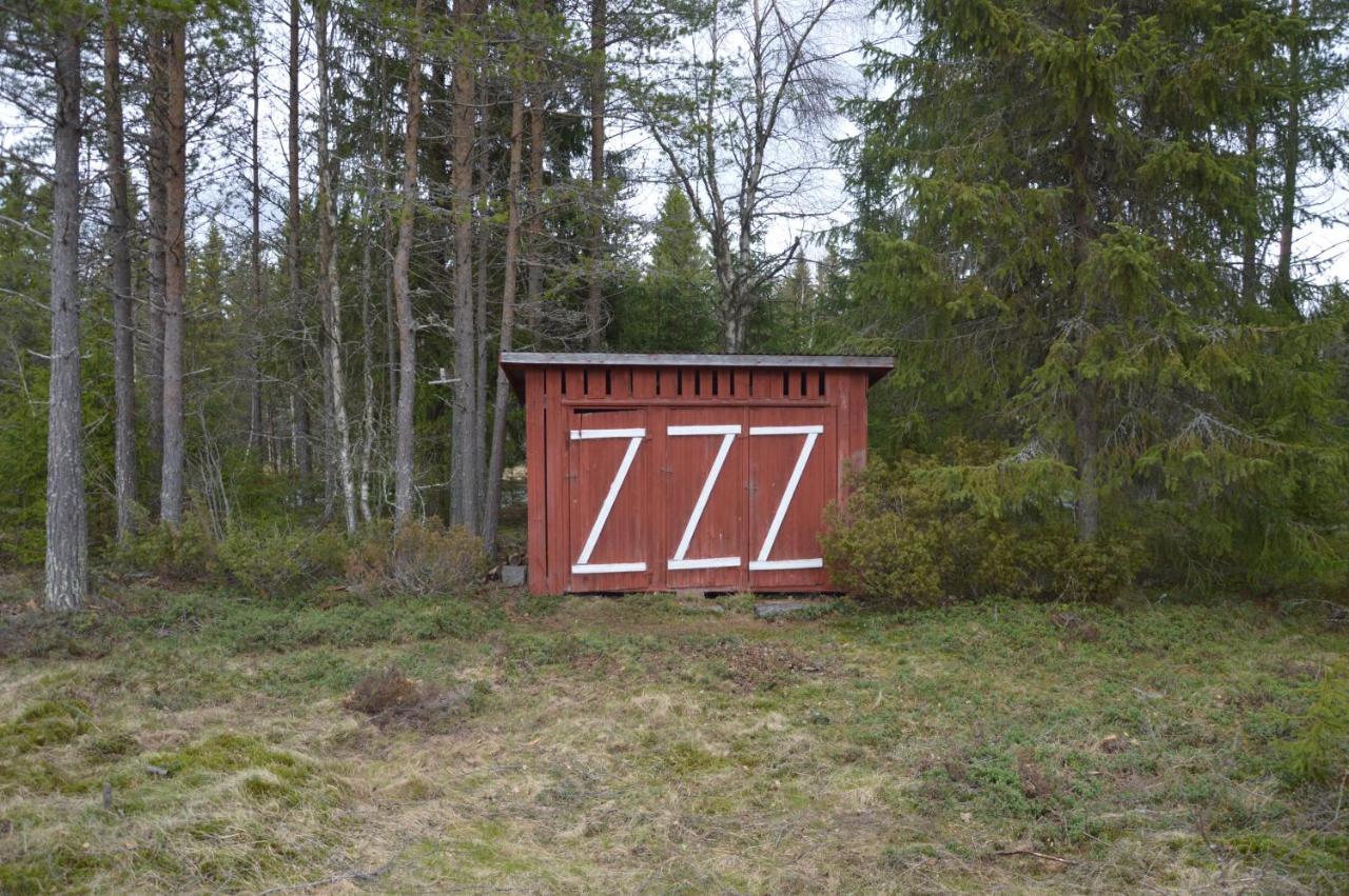 Hytte Anno 1721 Uten Internett, Strom, Vann - Men Med Rodmalt Utedo Ljørdal Exterior foto